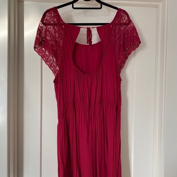 Forever 21 burgundy dress - Picture 2 of 5